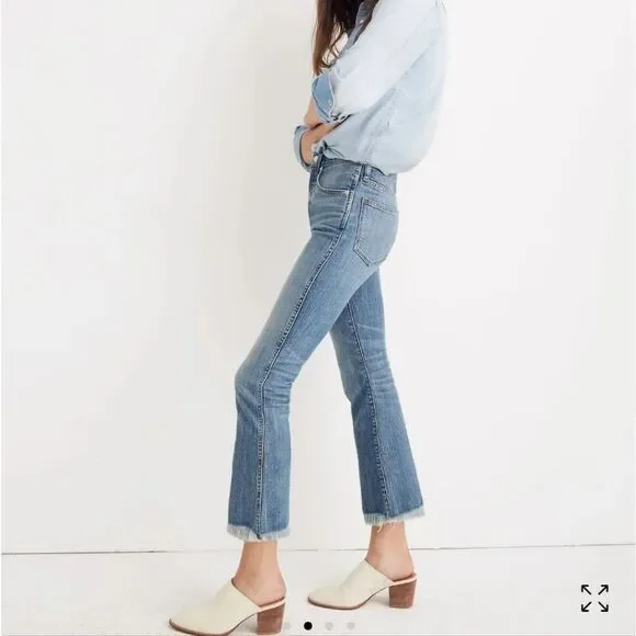 Madewell Blue Cropped Jeans - Picture 2 of 14